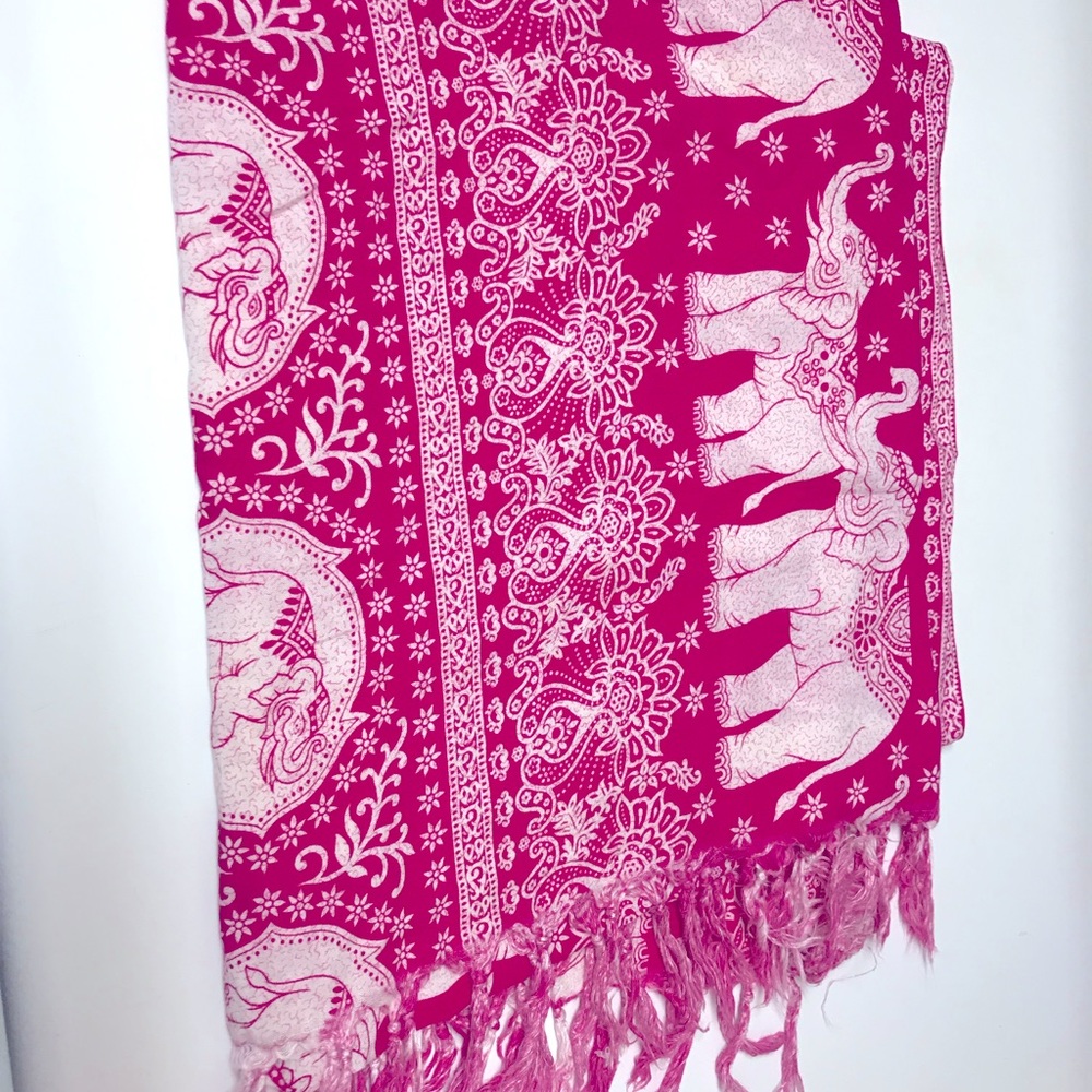 💖Wear Pink 💖Hot pink and white sarong